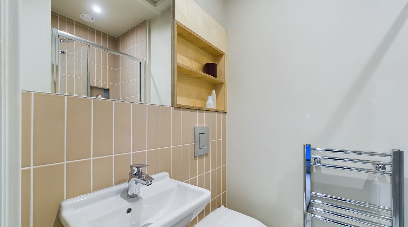 St Leonard's Gate (Flat 2), Lancaster